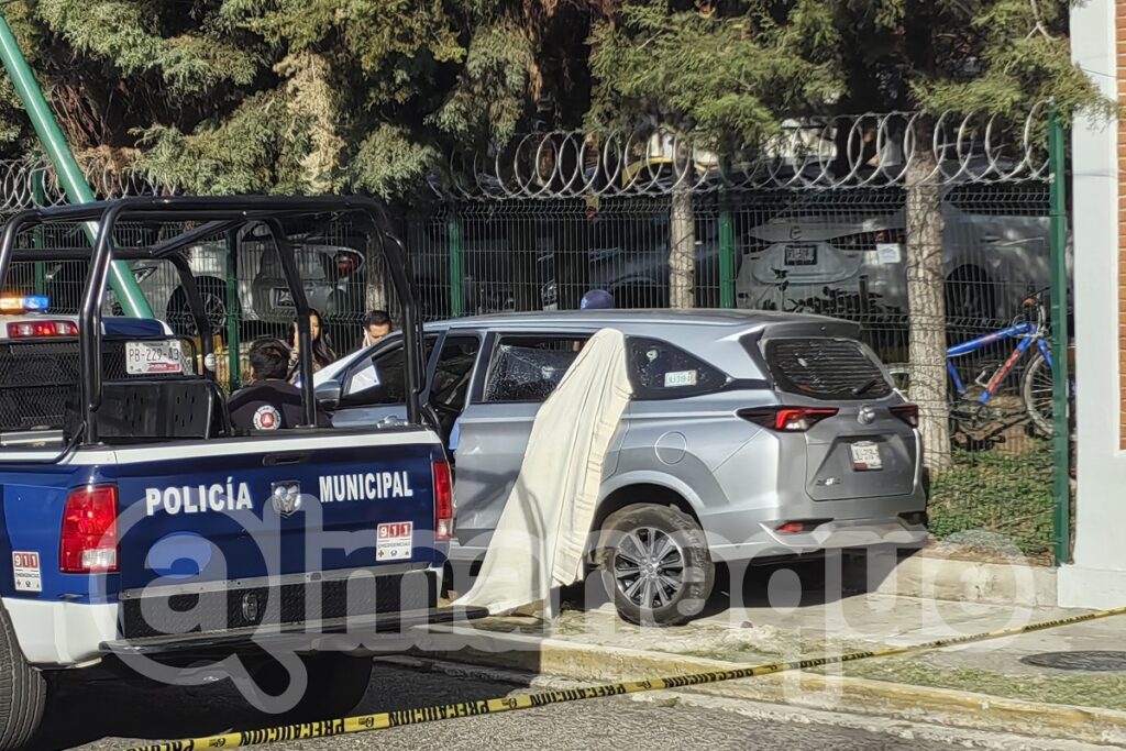 FOTOS: En ataque, ejecutan a un estudiante del Centro Escolar Camino Real en San Pedro Cholula