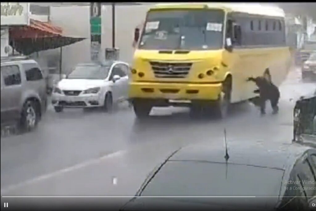 Autobús atropella y mata a niño de 5 años, su hermana de 7 resultó herida en SLP