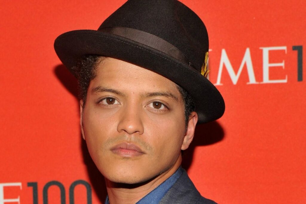 Bruno Mars regresa a México a estrenar el Estadio GNP Seguros 7 Bruno Mars hijo de Michael Jackson