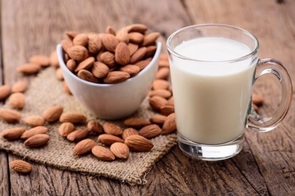 Riesgo de cáncer: Profeco lanza advertencia por guardar comida en envases de yogurt o crema 6 Estas son las 15 marcas de bebidas vegetales que contienen más agua, según Profeco