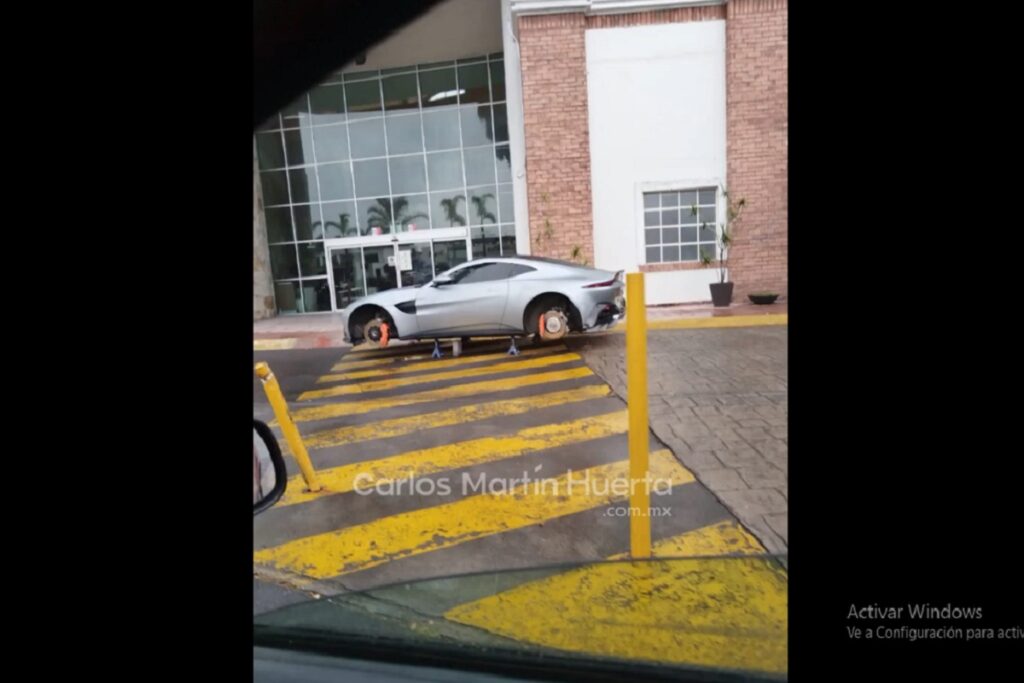 robo de autopartes en palmas plaza