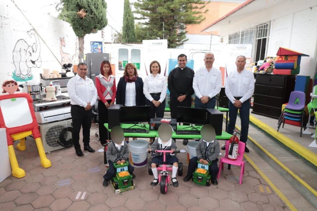 SEDIF Puebla equipa CAICs