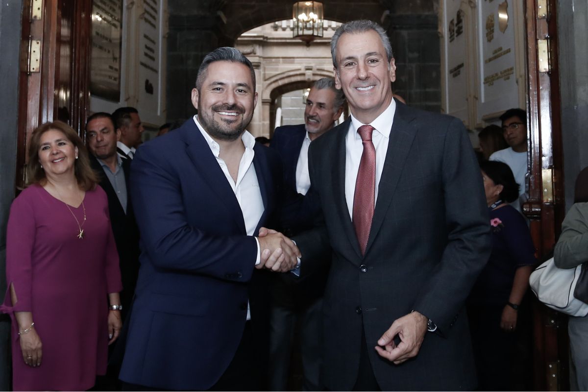 Pepe Chedraui y Adán Domínguez prometen no gastar más de 10 mdp para la transición 1 inicia transición Adán Domínguez y Pepe Chedraui
