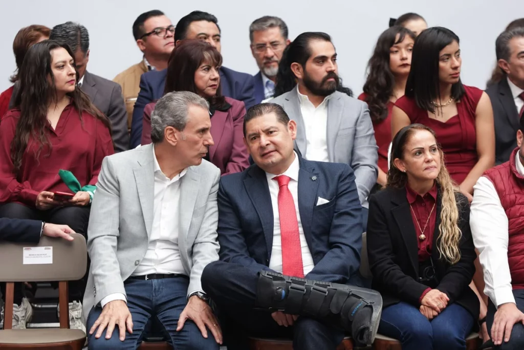 Alejandro Armenta se pronuncia a favor de la despenalización del aborto