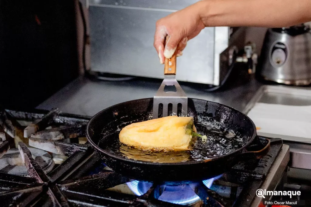 Chile en nogada de Jacinto y yo Puebla 1