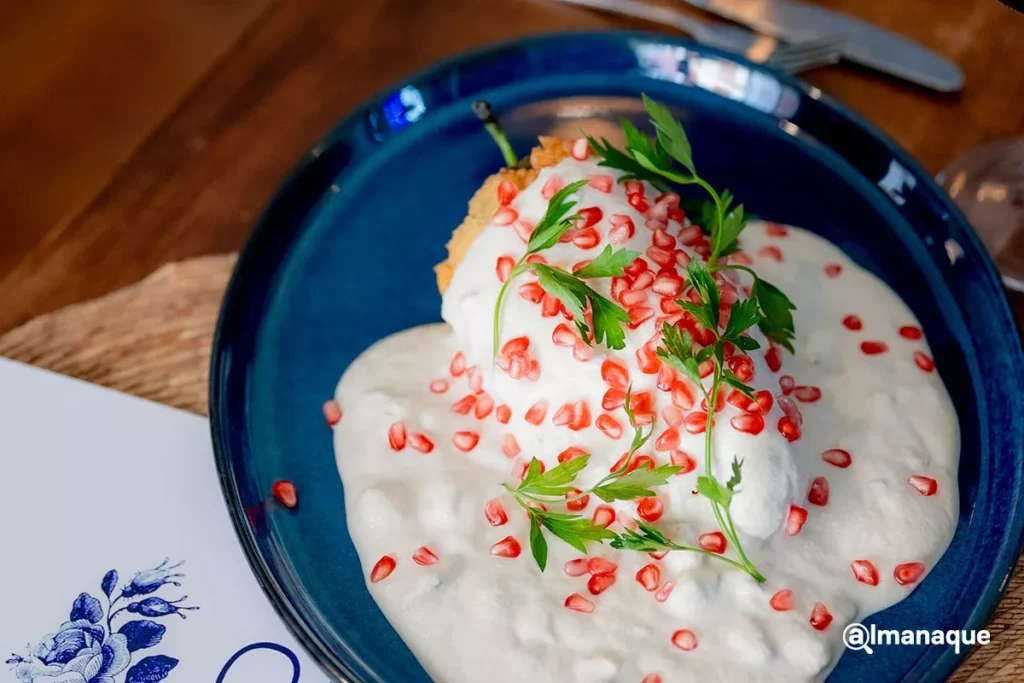 Chile en nogada de Jacinto y yo Puebla 4