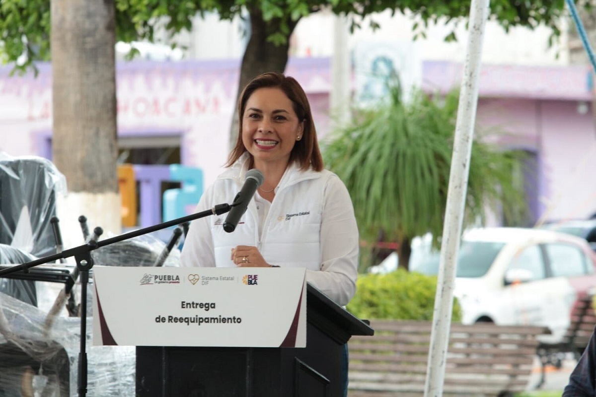 Encabeza Gaby Bonilla entrega de apoyos en Santo Tomás Hueyotlipan 1 Encabeza Gaby Bonilla entrega de apoyos en Santo Tomás Hueyotlipan