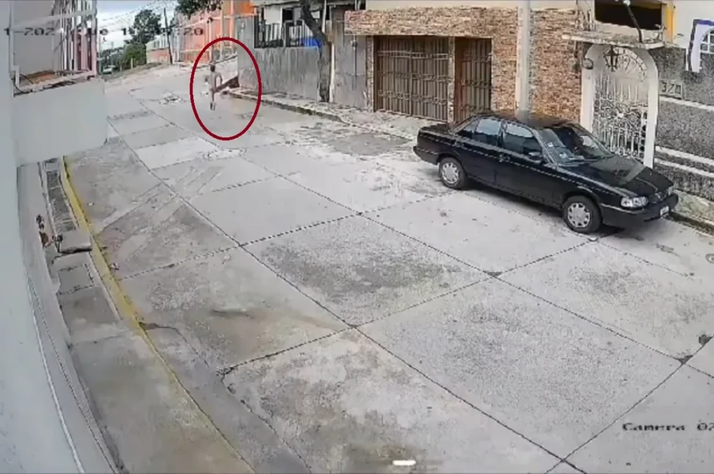 Entró a robar y salió sin calzones Captan a presunto ladrón desnudo en Guadalupe Caleras