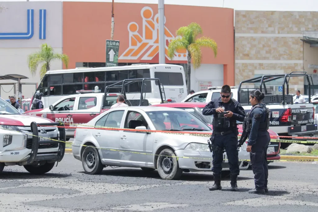 VIDEO: Reportan balacera en Cruz del Sur en Puebla 8 Intento de Asalto Bulevar Forjadores Puebla 2