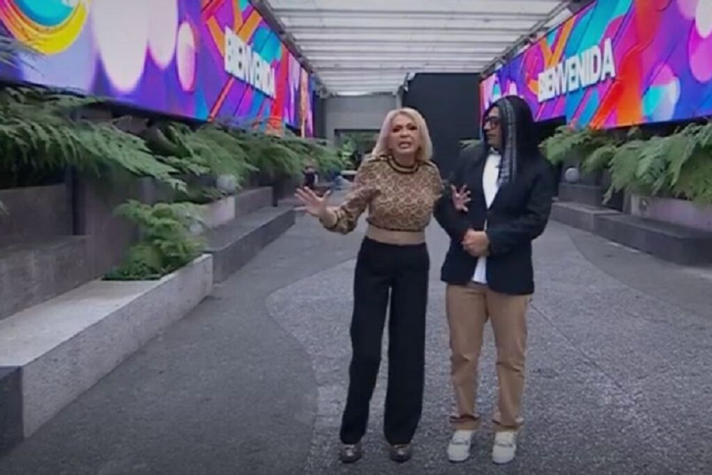 Autobús atropella a integrante de Venga la Alegría; está en terapia intensiva (VIDEO) 2 Laura Bozzo es la nueva conductora de Venga La Alegría