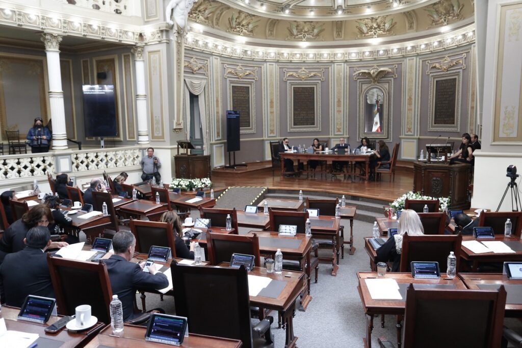 Morena propone hasta 4 años de cárcel en Puebla para quienes bloqueen carreteras 9 hasta 4 años de cárcel por bloqueo de carreteras en Puebla