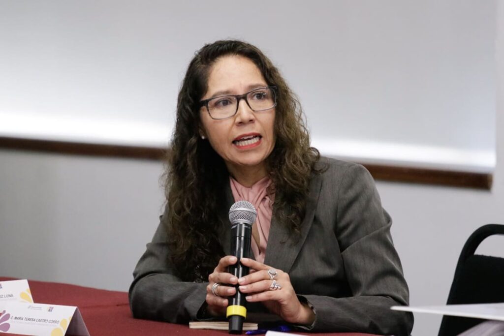 Teresa Castro, exsecretaria de Finanzas con Miguel Barbosa