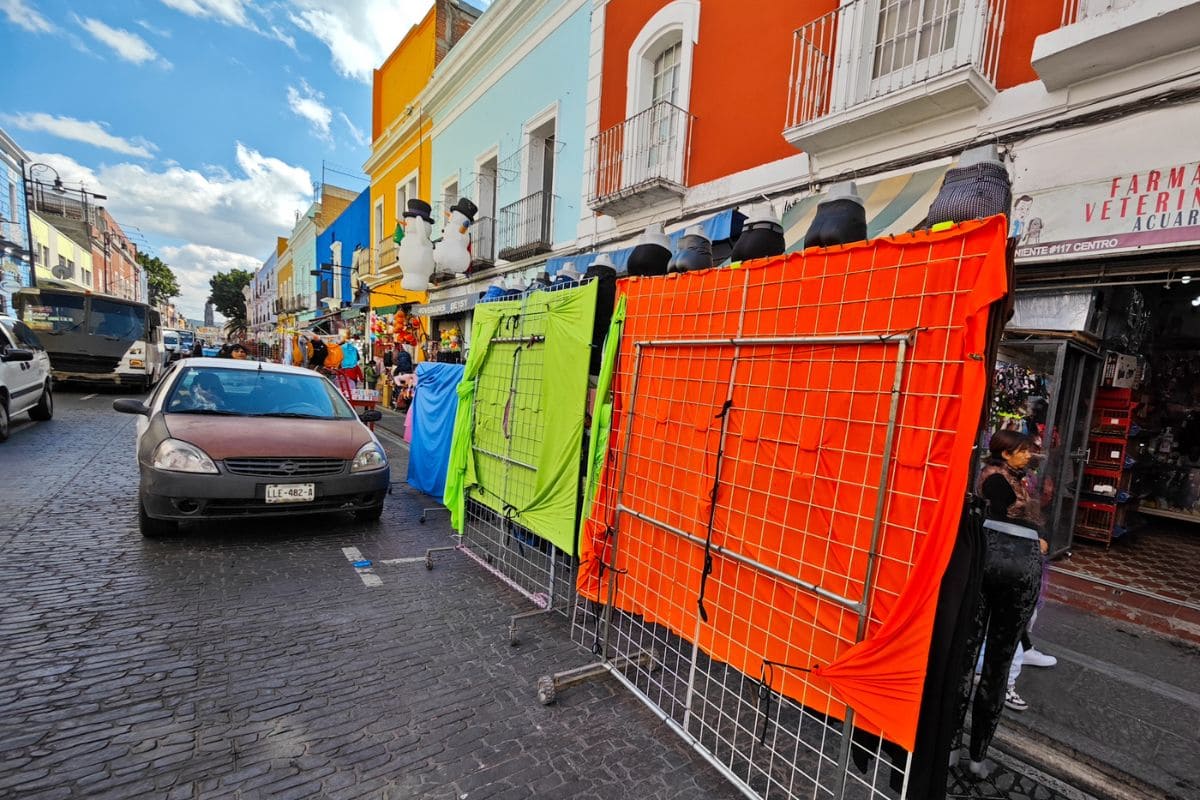 Gobernación municipal mantiene recorridos de ordenamiento comercial en el Centro Histórico 1 ambulantes centro histórico puebla