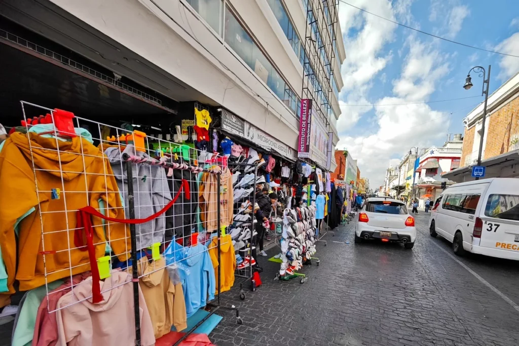 Ayuntamiento de Puebla dejará 250 ambulantes en el Centro