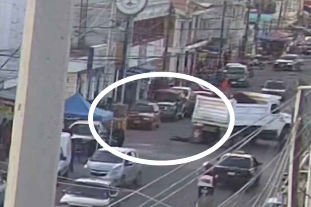 camión atropella hombre colonia La Playa