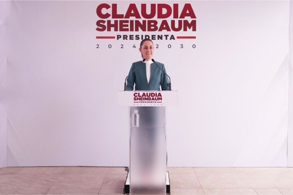 Claudia Sheinbaum confirma a Zoé Robledo para continuar en el IMSS 6 claudia sheinbaum presenta zoe robledo