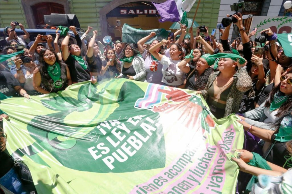 POE despenalización del aborto en Puebla
