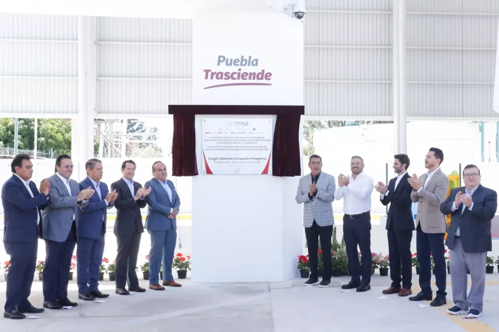 gobernador de Puebla sergio salomon inauguracion capu sur 4