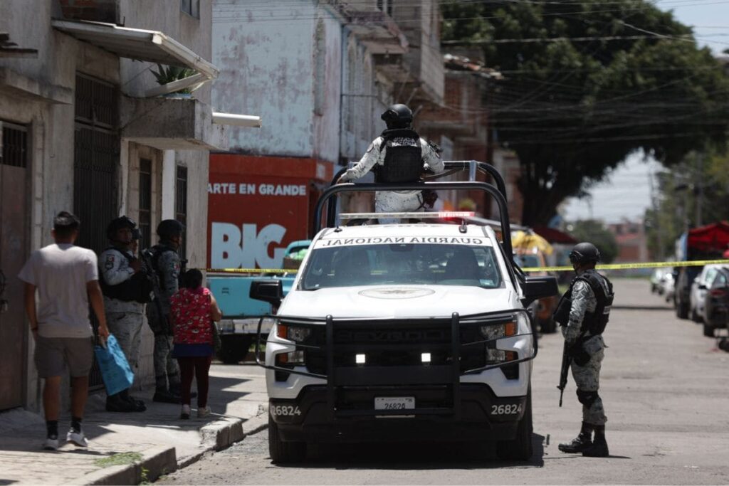 hombre encobijado colonia popular castillotla