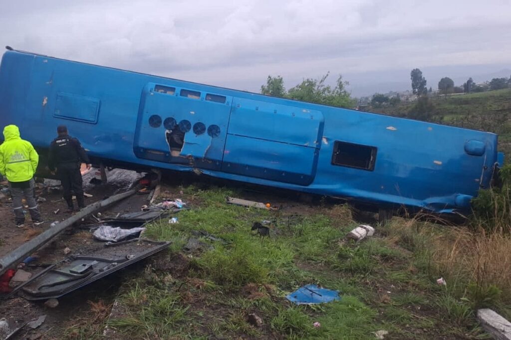 7 hospitalizados volcadura en la Puebla-Atlixco