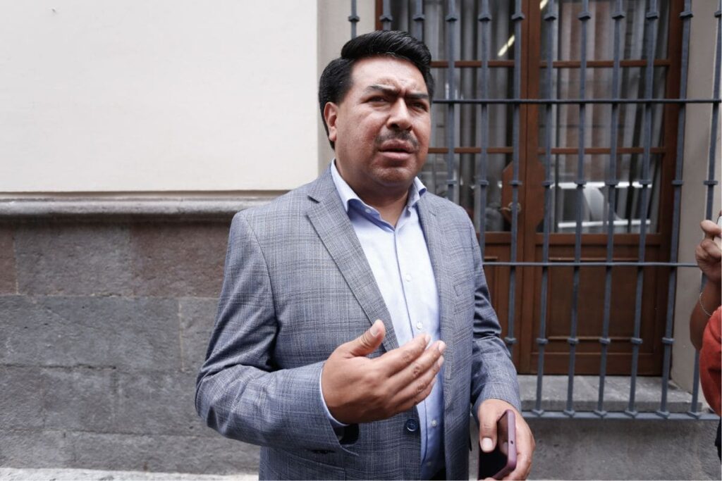 javier aquino reunion alejandro armenta diputados