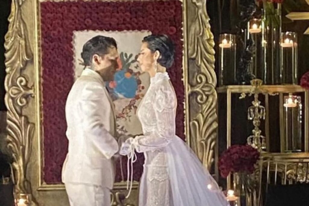 memes boda Ángela Aguilar y Christian Nodal