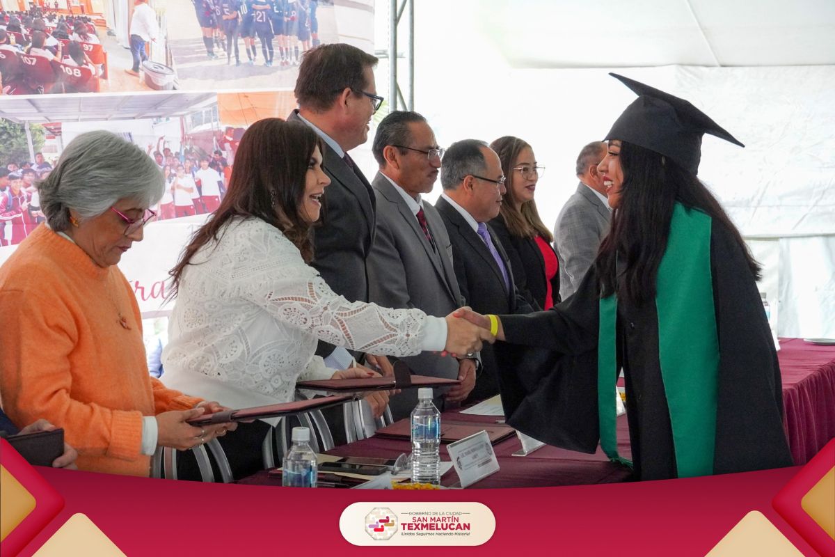 CETIS 17 tendrá su domo escolar antes de terminar mi administración: Norma Layón 1 Norma Layón CETIS 17