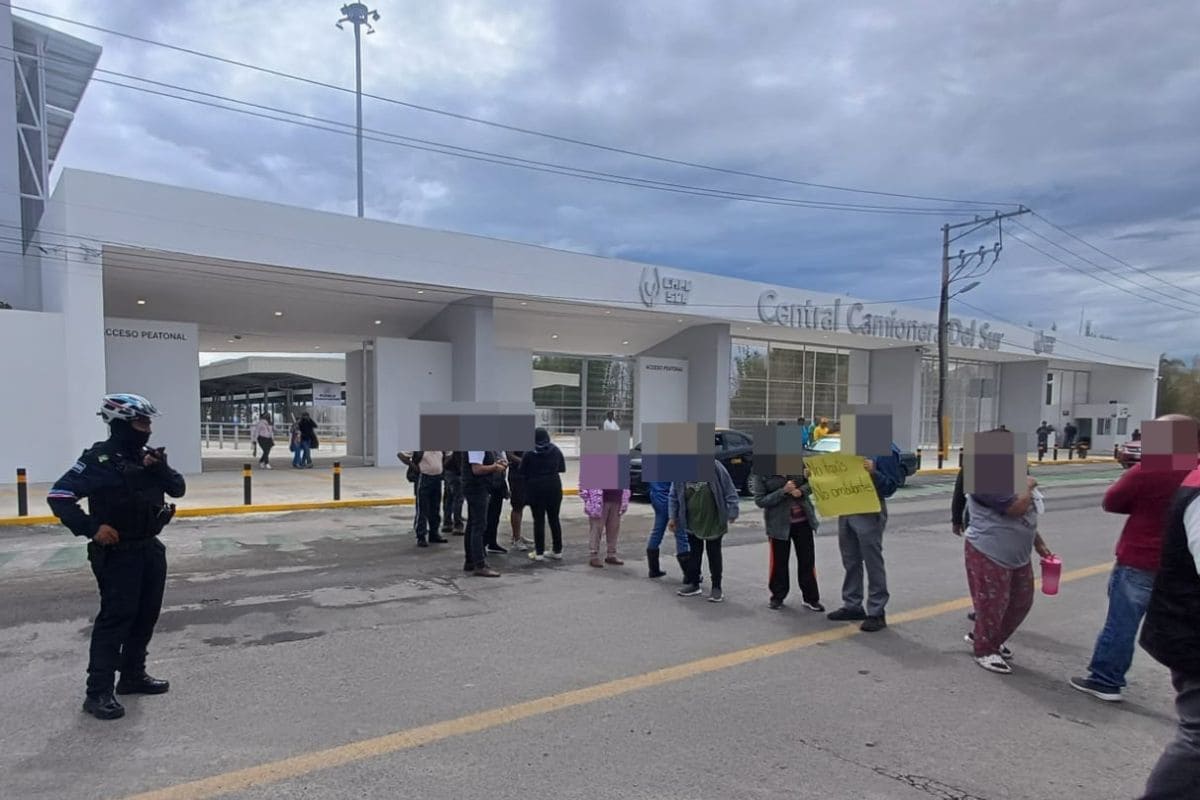 Vecinos de Agua Santa piden que no haya ambulantes en CAPU Sur 1 proesta vecinos CAPU Sur