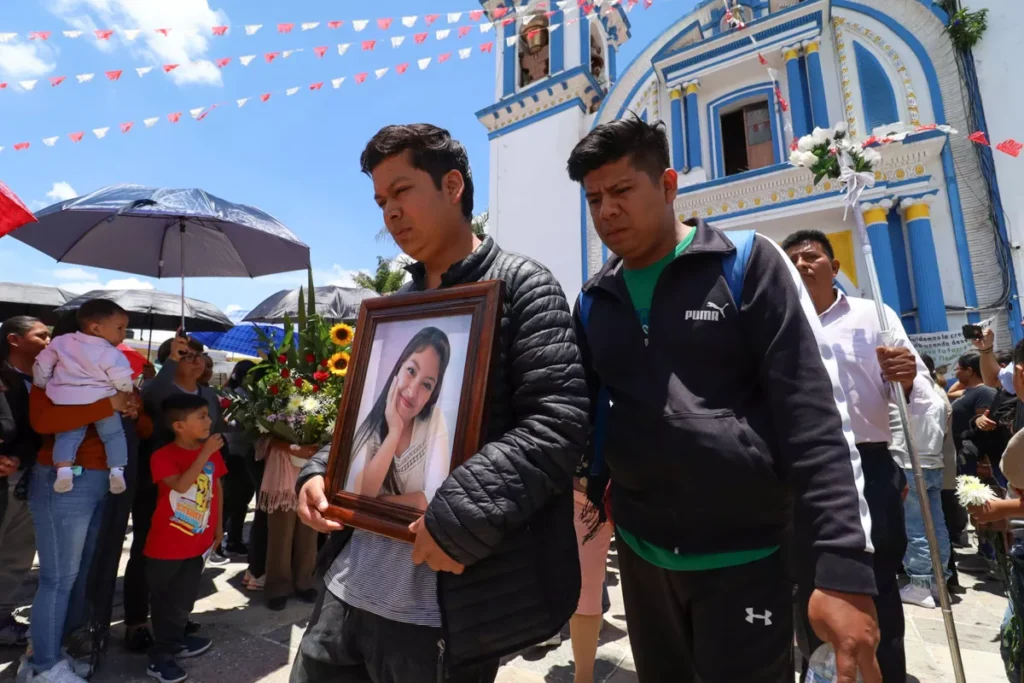 sepelio familia Osorio Amastral fatal accidente en Coronango 7