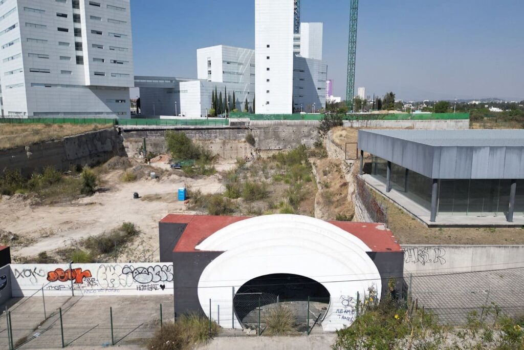 terreno donde se construirá la nueva secretaría de planeación y finanzas