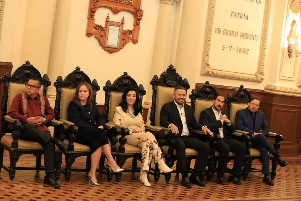 Ayuntamiento de Puebla reconoce como "poblanos distinguidos" a la familia Trujillo 5 Ayuntamiento de Puebla reconoce como poblanos distinguidos a la familia Trujillo