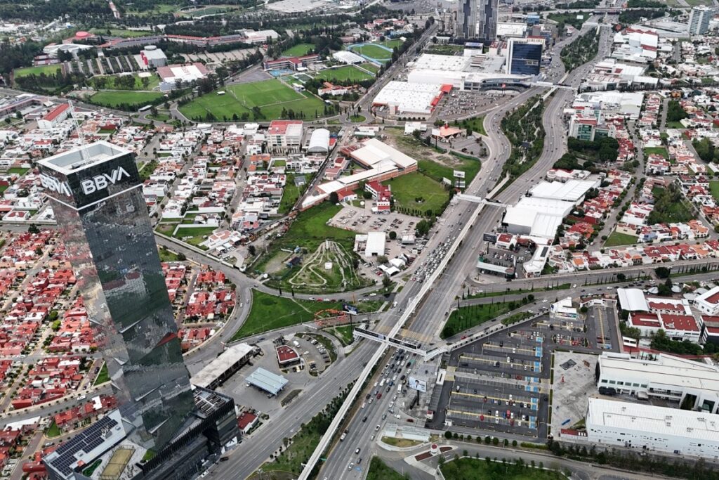 Con inicio de obras en Vía Atlixcáyotl, Sergio Salomón continúa estrategia de movilidad metropolitana