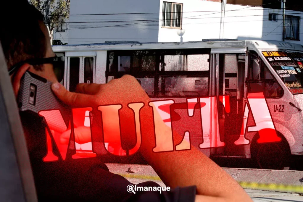 Estas son las multas a los choferes del transporte publico en Puebla si hablan por celular