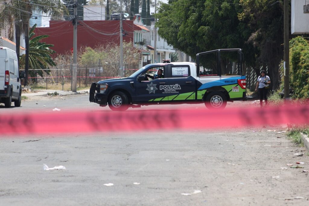 Hombre se quita la vida en un paradero de Ampliación Reforma Sur en Puebla