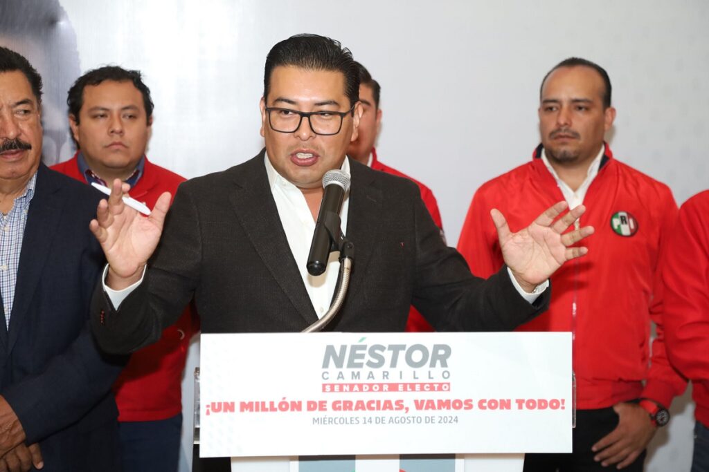 Niega Néstor Camarillo acuerdo político para asegurar espacio en el Senado