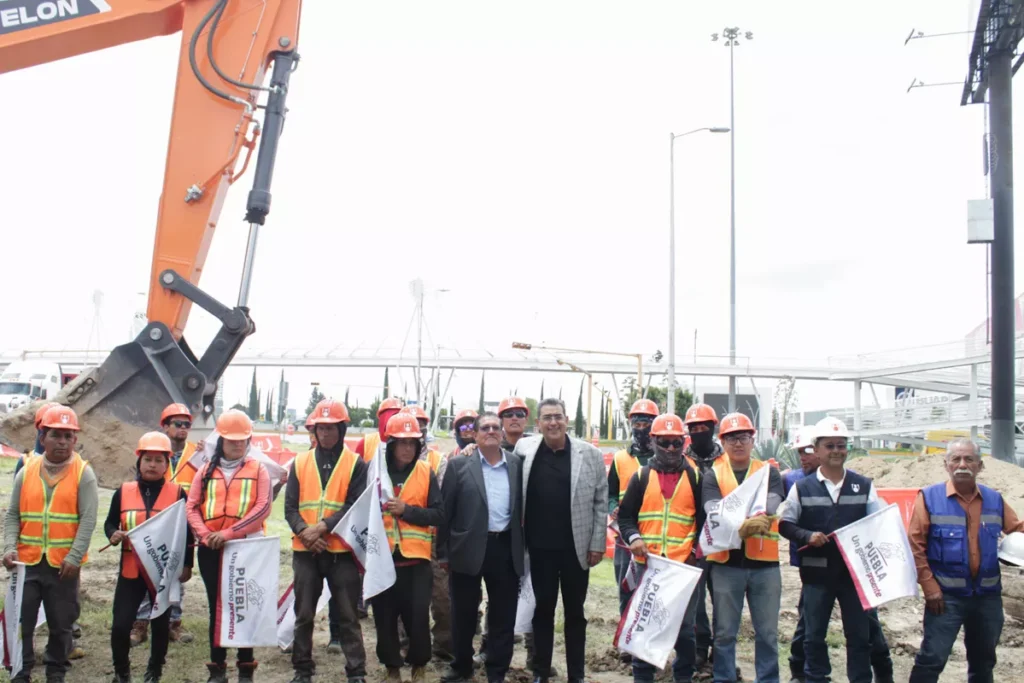 Obra Via Atlixcayotl Osa Mayor gobernador de puebla Sergio Salomon 5