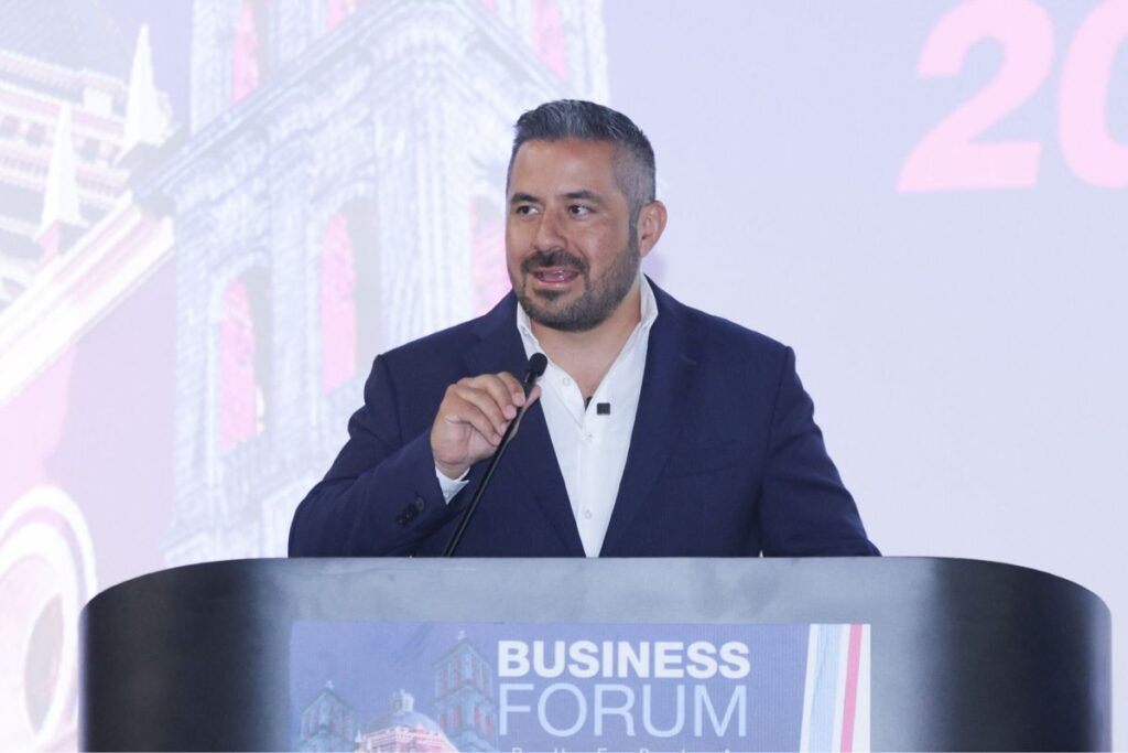 28 de Octubre intenta chantajear