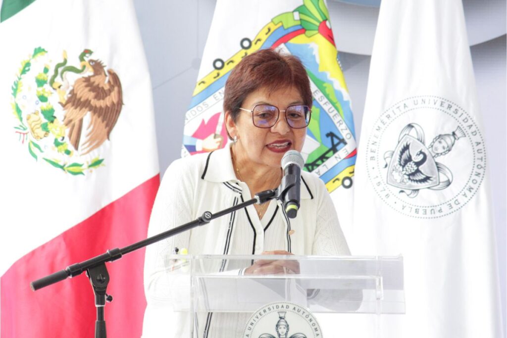 centro de simulacion buap lilia cedillo