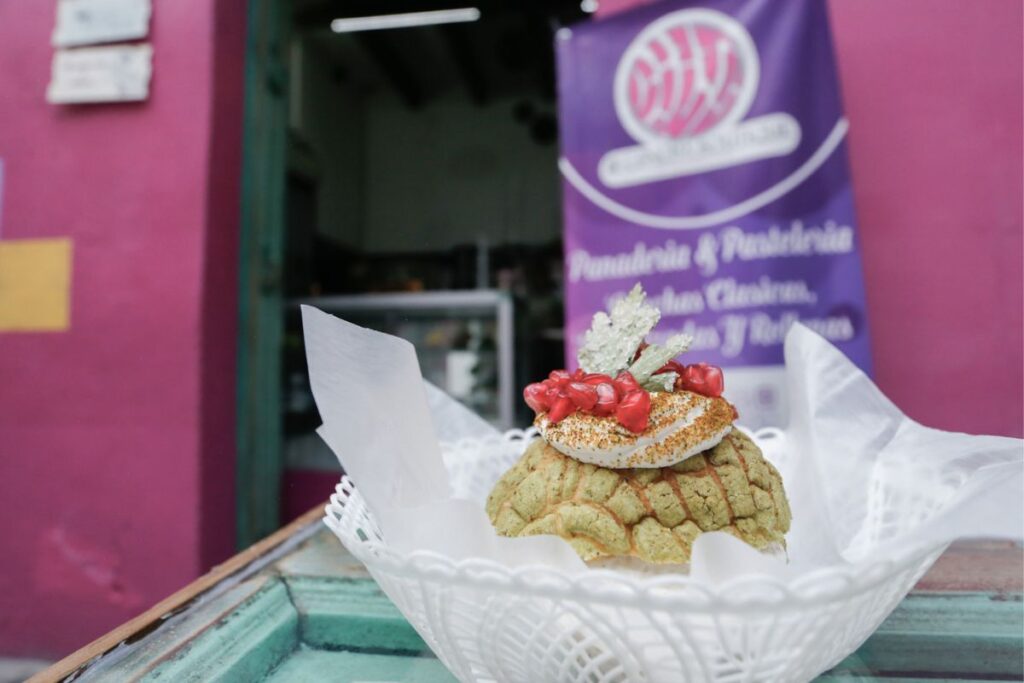 ¿Ya probaste la concha de Chile en Nogada? 11 elaboracion concha de chile en nogada 8