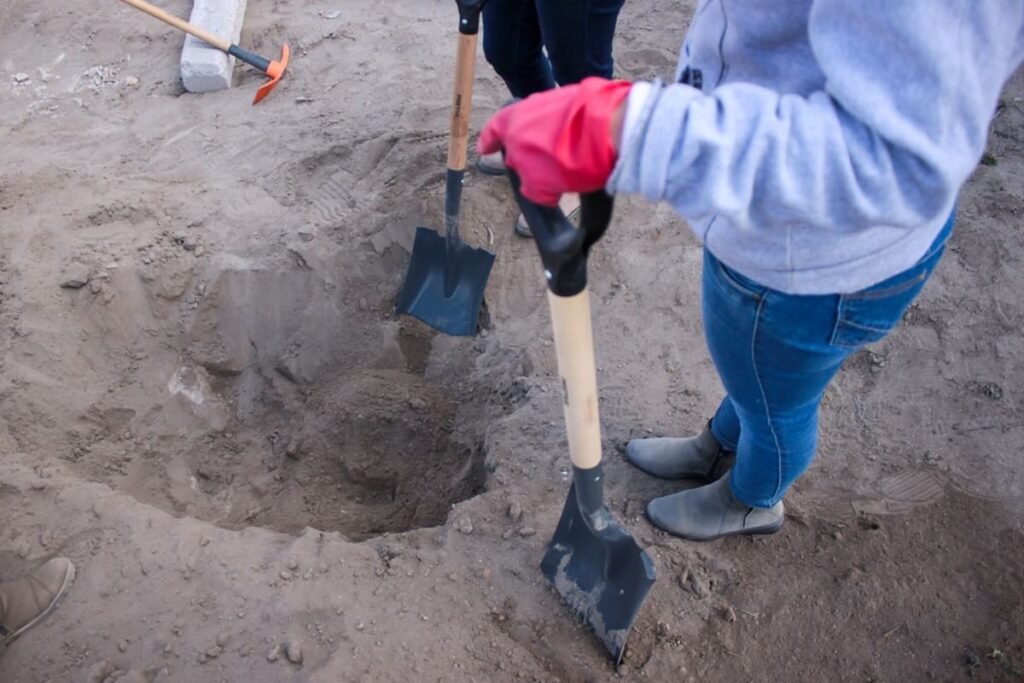 Cuesta 40 mil pesos exhumar un cuerpo de una fosa común en Puebla