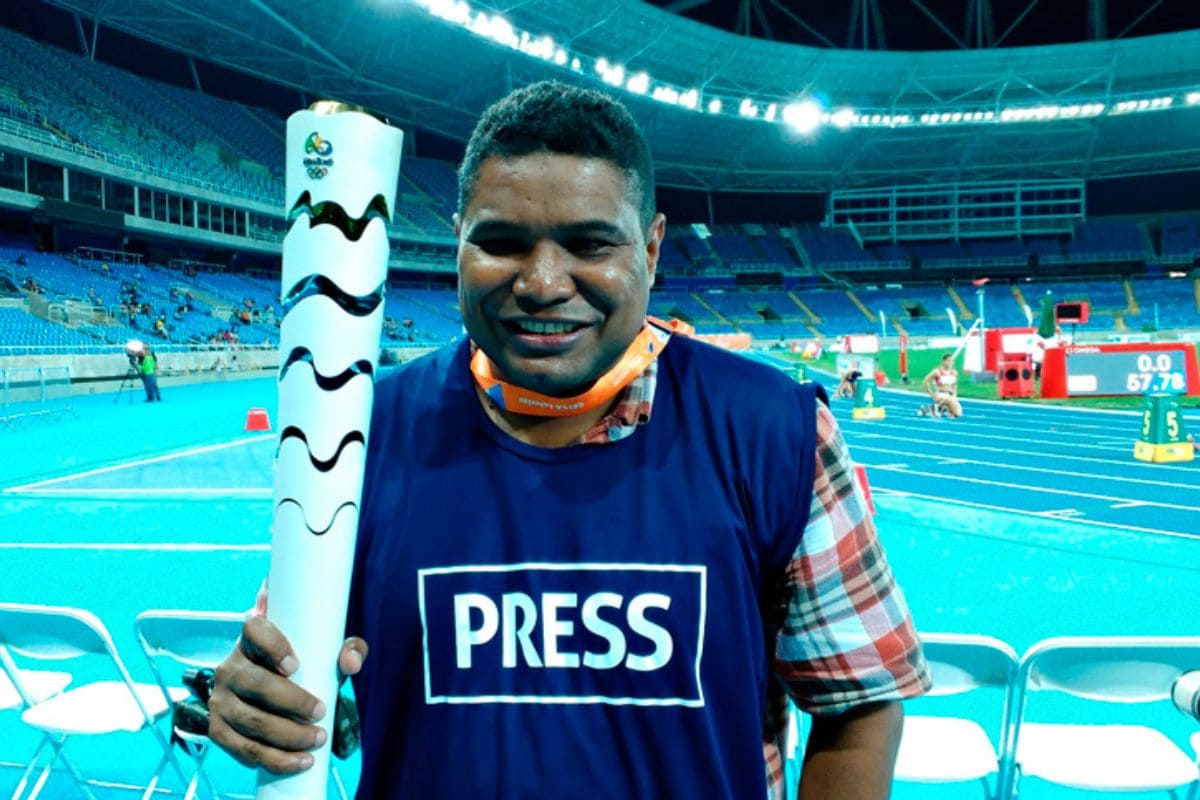 París 2024: Joao Maia, el fotógrafo ciego que va a cubrir los Juegos Paralímpicos 1 Joao Maia fotografo ciego