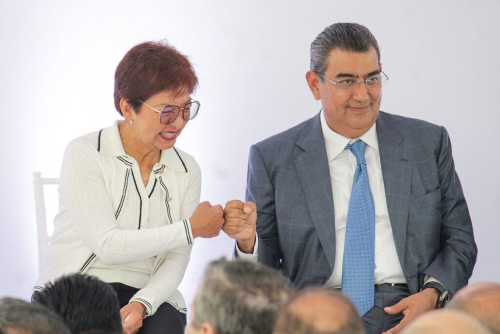 sergio salomon anuncia inversion en la buap