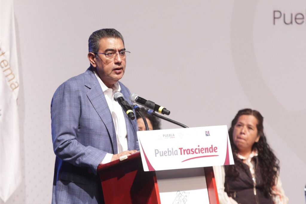 Sergio Salomón deja Puebla con gobernabilidad