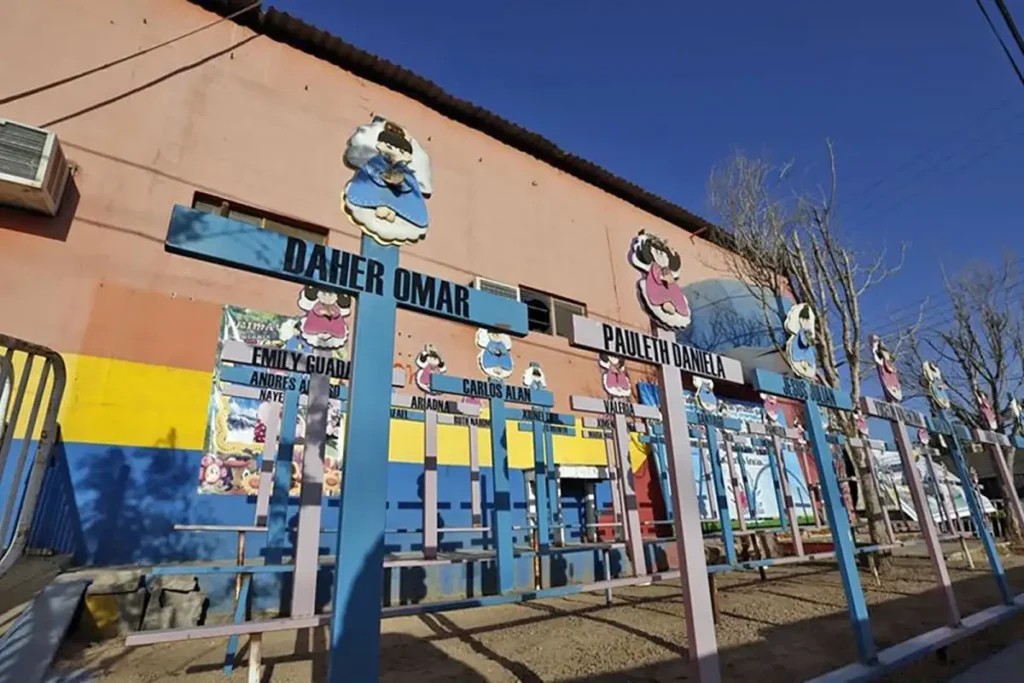 AMLO otorga pensión vitalicia a padres de víctimas del incendio en la Guardería ABC