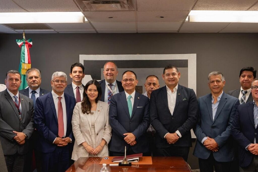 Armenta asegura colaboración con Universidad de Nueva York