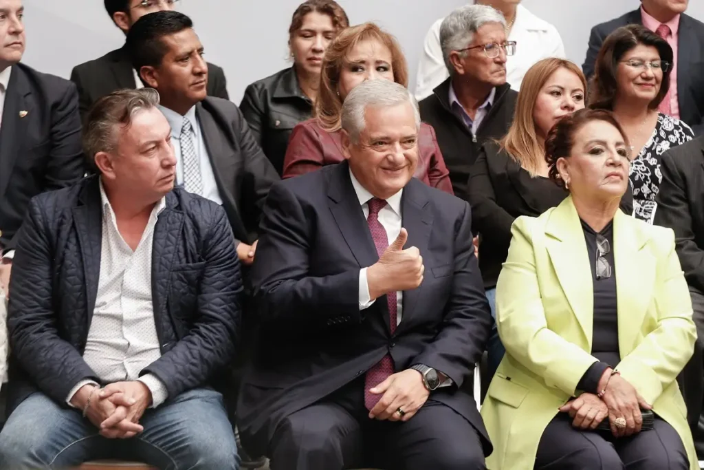 Armenta designa a Luis Antonio Godina director del ISSSTEP 2 Armenta designa a Luis Antonio Godina director del ISSSTEP