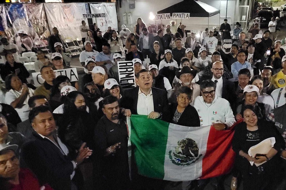 Armenta presenta nuevo esquema de “Mi Casa es Puebla” a comunidad migrante de California 1 Armenta presenta nuevo esquema de “Mi Casa es Puebla” a comunidad migrante de California
