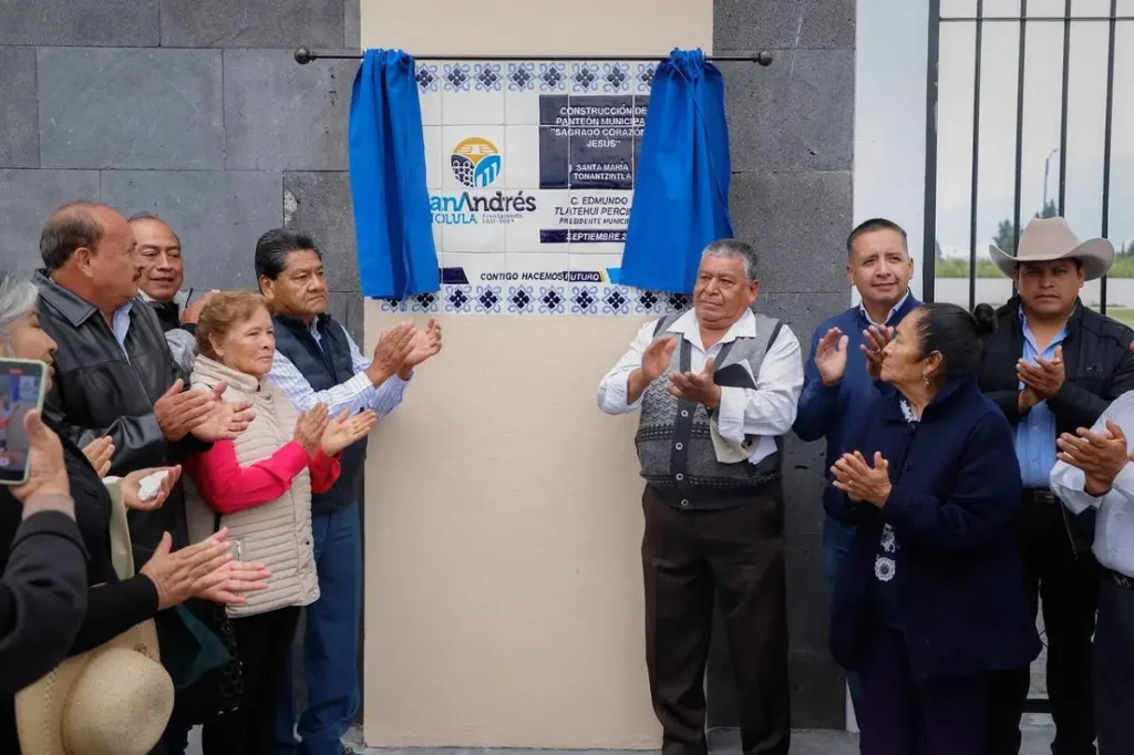 Cumple Mundo Tlatehui con Tonantzintla; entrega nuevo panteón en tonantzintla