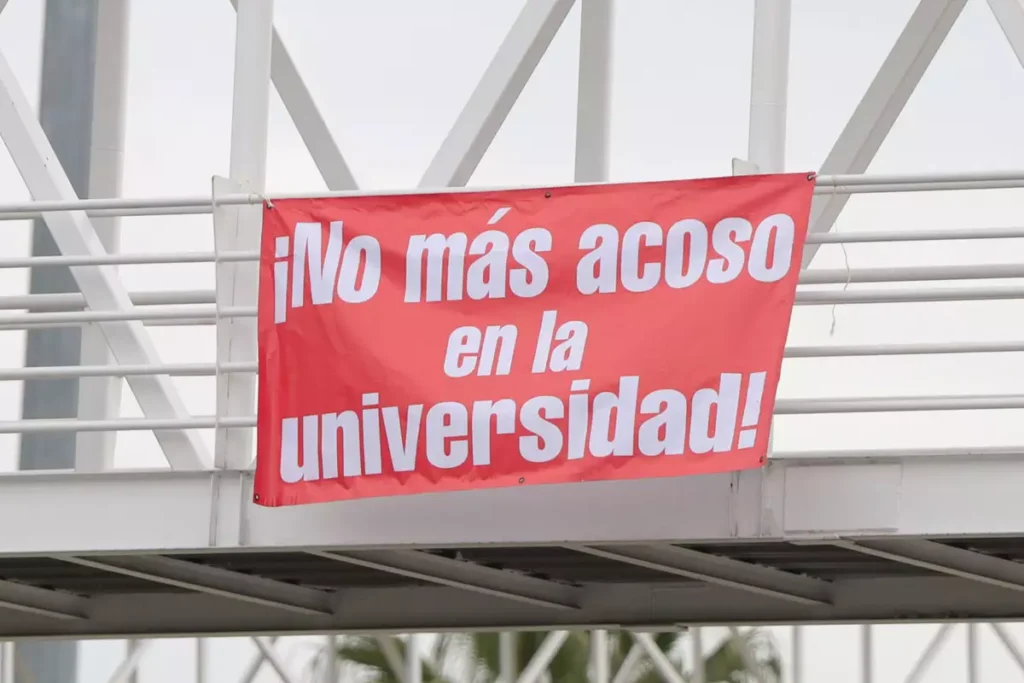 Denuncian a profesores del Tec de Monterrey campus Puebla de violencia de género