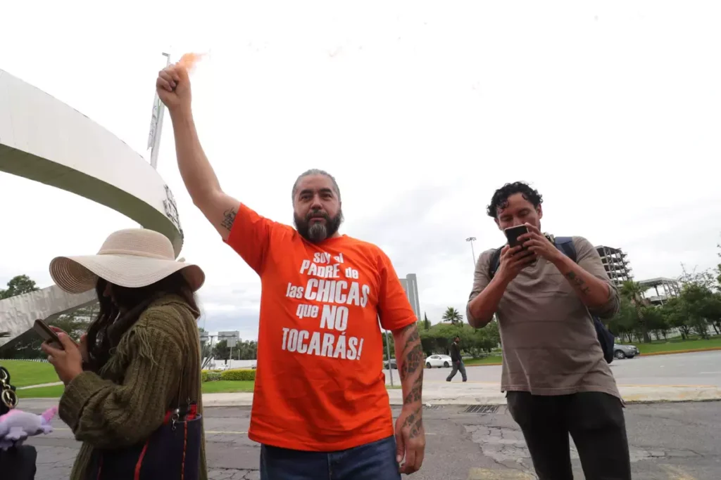 Denuncian a profesores del Tec de Monterrey campus Puebla de violencia de género